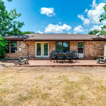 Bryan Retreat With Fenced Yard Less Than 2 Mi To Kyle Field!